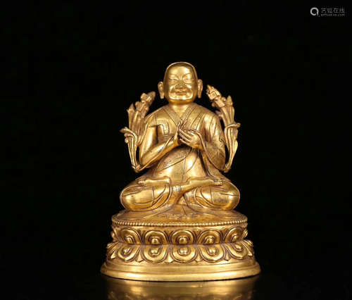 A TIBETAN GILT BRONZE BUDDHA STATUE