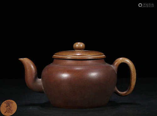 A GONGJU MARK OLD ZISHA TEAPOT