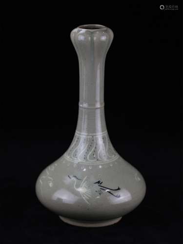 A Chinese Gray Glazed Porcelain Vase