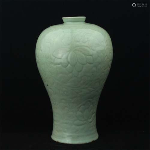 A Chinese Celadon Porcelain Vase