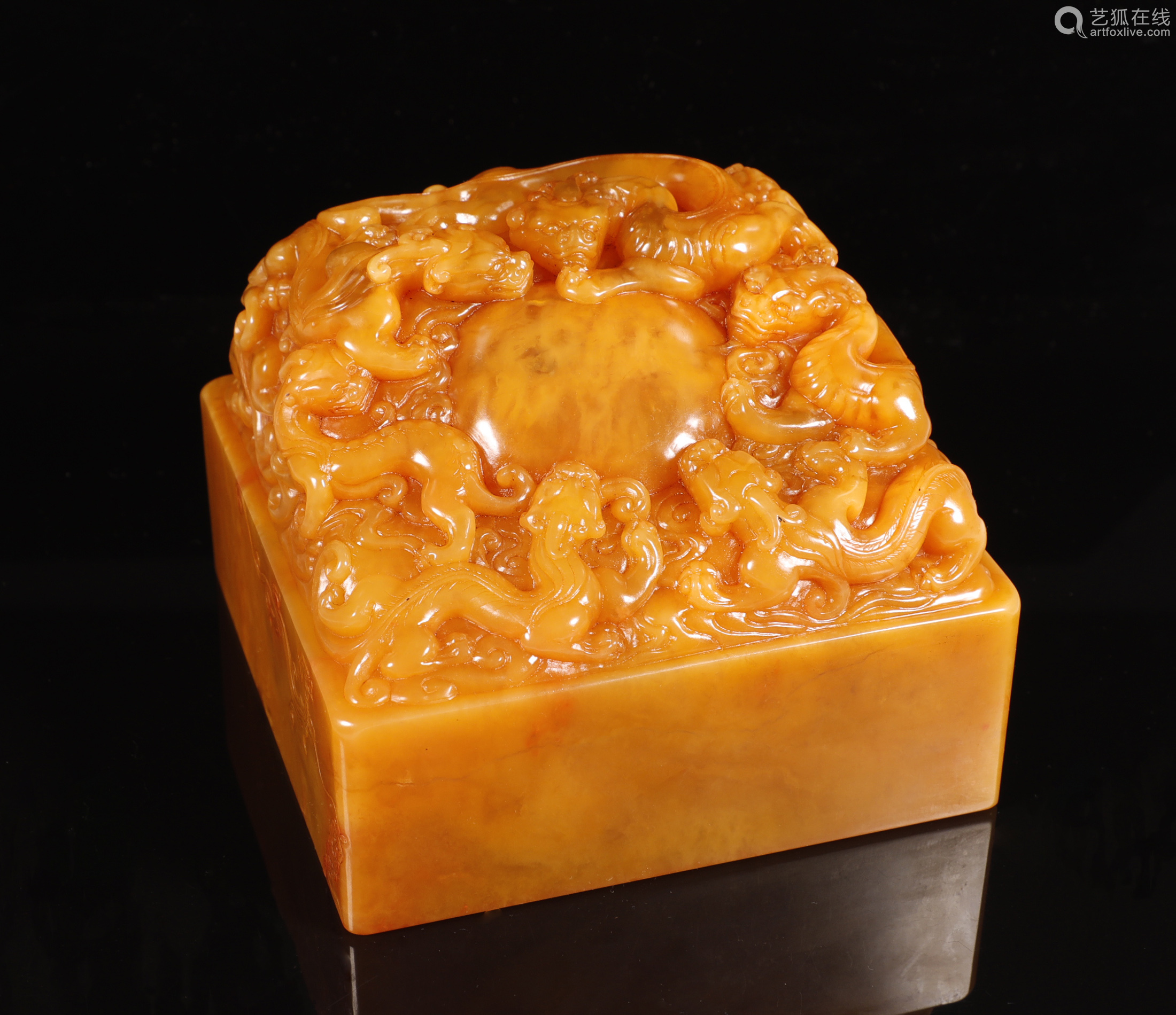 "养心殿铭"极品田黄九龙钮印(超大)-【成交 价格 图片】