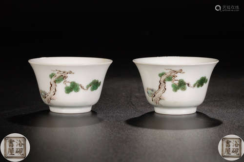 PAIR WHITE GLAZE STORY PATTERN CUP