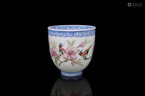 A WHITE GLAZE CARVED BIRD&FLORAL PATTERN CUP