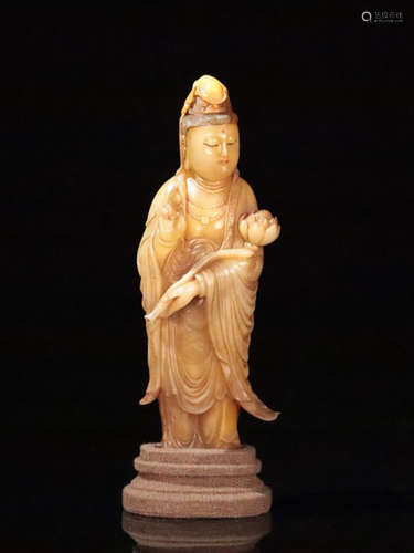 A SOAPSTONE CARVED GUANYIN BUDDHA