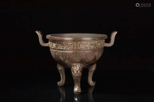 A BRONZE CASTED BEAST PATTERN CENSER