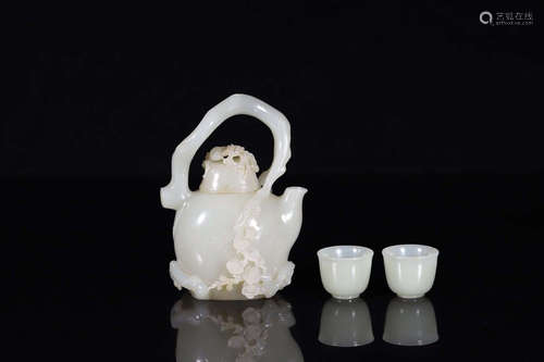 SET HETIAN JADE CARVED LOTUS PATTERN POT AND CUPS