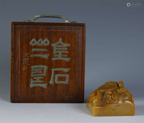 CHINESE TIANHUANG SOAPSTONE BEAST SEAL