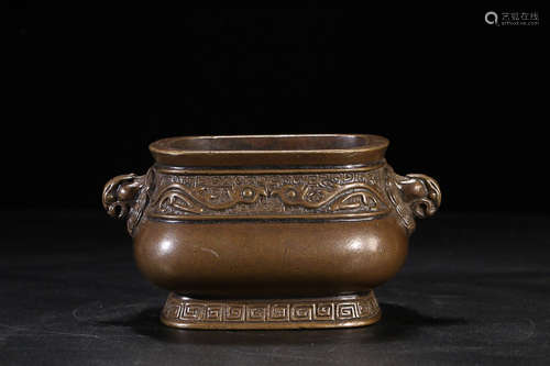 17-19TH CENTURY, A FLORAL PATTERN DOUBLE-EAR BRONZE CENSER, QING DYNASTY