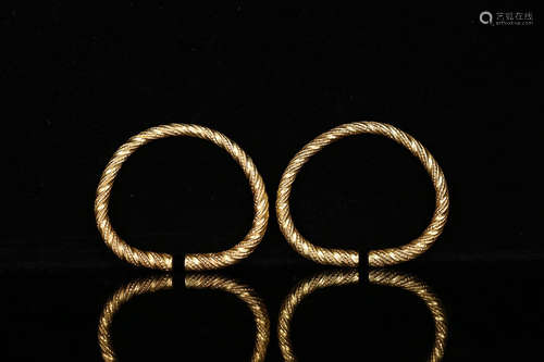 18-19TH CENTURY, A PAIR OF OLD GOLD BRACELET, LATE QING DYNASTY