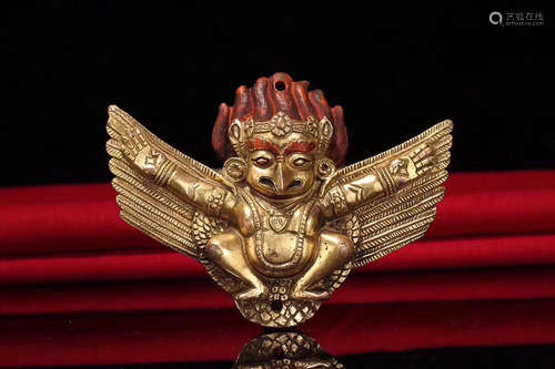 AN OLD TIBETAN BIRD DESIGN GILT BRONZE ORNAMENT