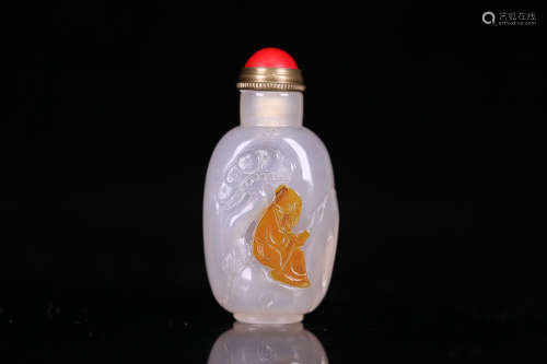 17-20TH CENTURY, A STORY DESIGN OLD AGATE SNUFF BOTTLE, QING DYNASTY