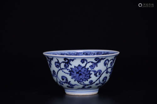 14-16TH CENTURY, A FLORAL PATTERN PORCELAIN BOWL, MING DYNASTY