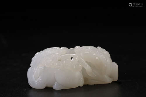 A DEER DESIGN HETIAN JADE ORNAMENT