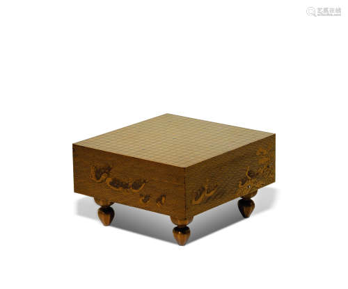 明治时期 金莳绘百鸟纹围棋形方盒