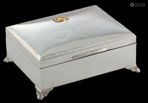 An 1963 presentation box is to his excellency president Ngo Dinh Diem of the Republic of Vietnam from prime minister (later president of Singapore) Yusof Bin Ishak Yang Di-Pertuan Negara Singapore