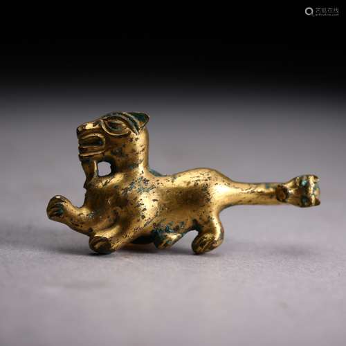 A Chinese Antique Gilt Bronze Belt Hook, Han Dynasty.