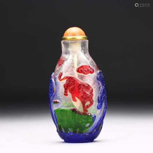 A Chinese five color overlay peking glass snuff bottle