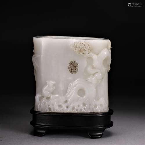 A Chinese Imperial White Jade Pen Holder,Qing Dynasty