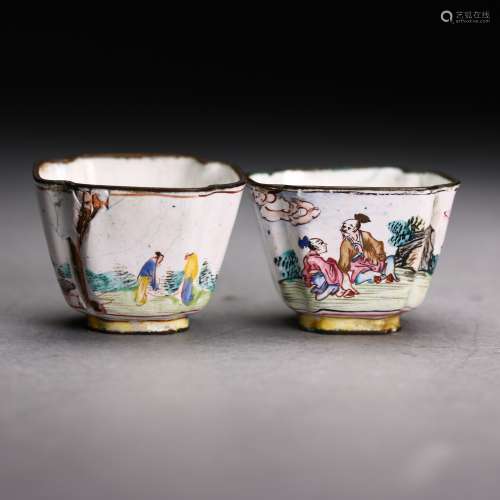 Pair Chinese Small Enamed cups,Qing Dynasty