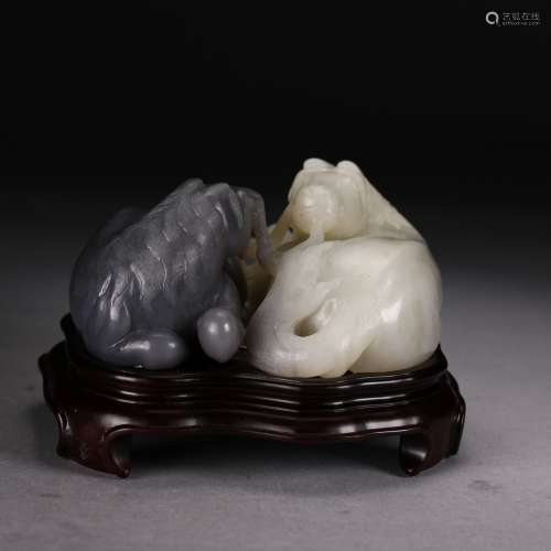 A WHITE AND BLACK JADE 'HORSE' GROUP, QING DYNASTY