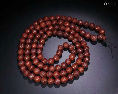 A GRAPE SHAPED BUDDHA BEADS