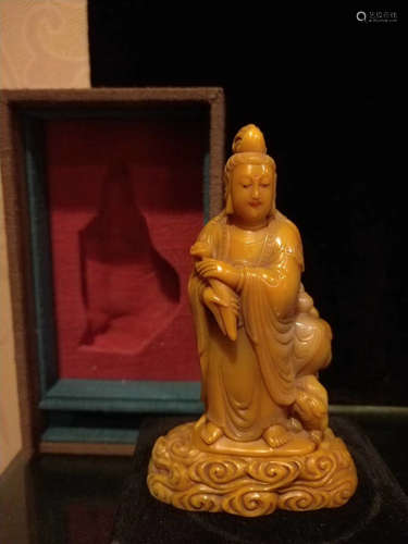 A TIANHUANG GUANYIN BUDDHA