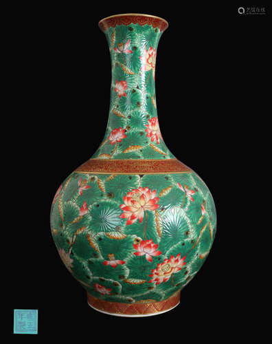 A IRON-RED GLAZE PORCELAIN VASE IN LOTSU-LEAF DESIGN