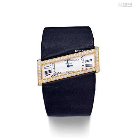 卡地亚 精美，女装黄金镶钻石非对称形腕表，「Divan Diagonale」，年份约2005，附原厂证书