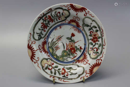 Japanese famille verte porcelain dish, 16th / 17th