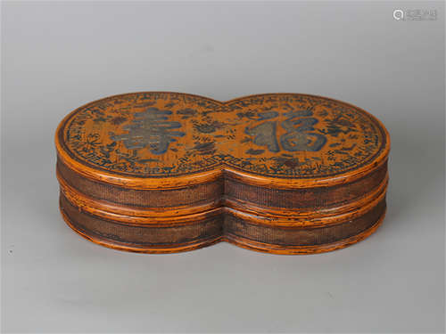 Chinese lacquer box, Qianlong mark.