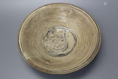 Thai Sawankhalok pottery shallow bowl, 15th / 16th