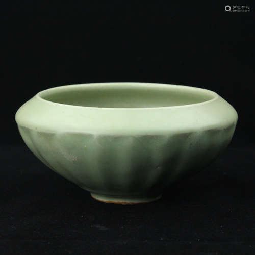 Chinese Longquan celadon porcelain bowl.