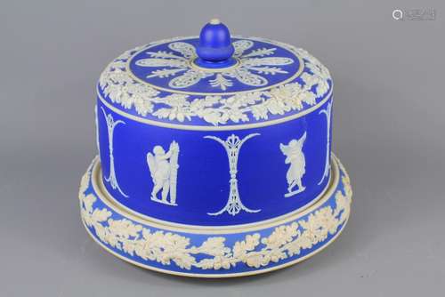 Wedgwood Blue and White Cheese Dome, approx 28 x 16 cms