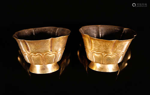 Pair Liao Gilt-Silver 'Flower' Lobed Cups