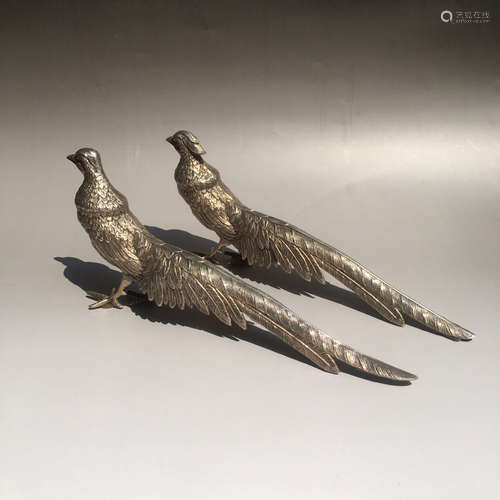 PAIR OF SILVER CASTED BIRD SHAPED PENDANT