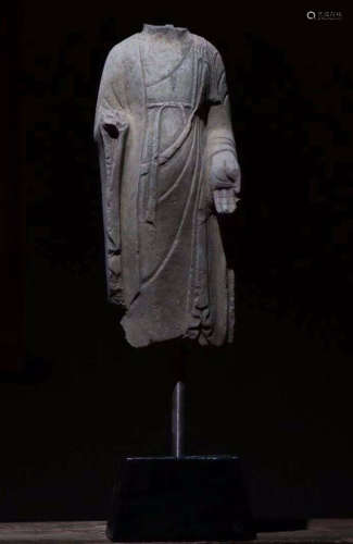 A QING STONE CARVED STATUE OF BUDDHA