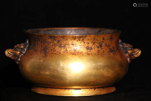 A GILT BRONZE CASTED DOUBLE EAR CENSER