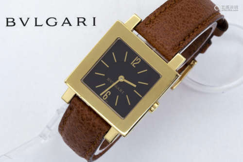 BULGARI quartz polshorloge in geelgoud (18 karaat) met vierkante wijzerplaat en met [...]