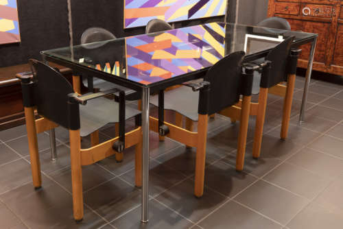 Lot : - designtafel in glas en staal - THONET : reeks van zes design armstoelen in [...]