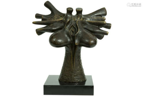 MONTEYNE ROLAND (1932 - 1993) sculptuur in brons n° 1/5 met een karakteristieke [...]