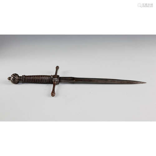 VICTORIAN MEDIEVAL REVIVAL LEFT-HAND DAGGER