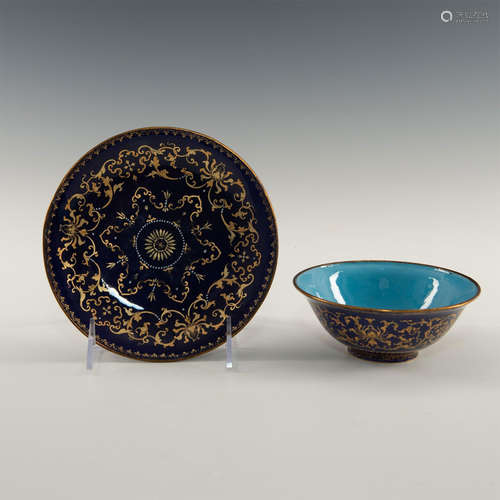 CHINESE QIANLONG BOWL AND SAUCER COBALT & GILT