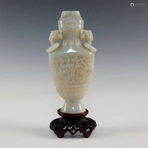 CHINESE CARVED JADE LIDDED VASE WITH LOOSE RING HANDLES