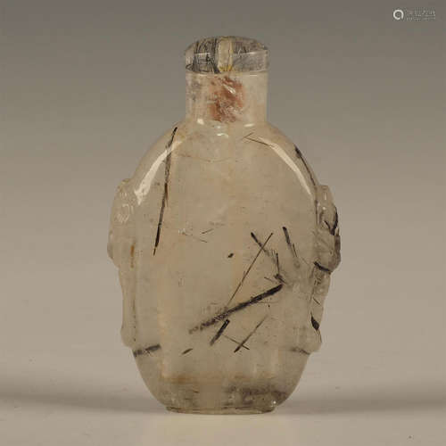 CHINESE CARVED HAIR CRYSTAL SNUFF BOTTLE