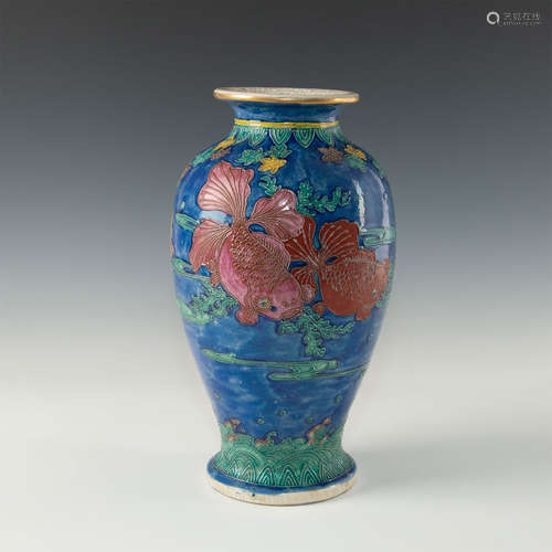 CHINESE LARGE MULTI COLORED FISH CERAMIC VASE