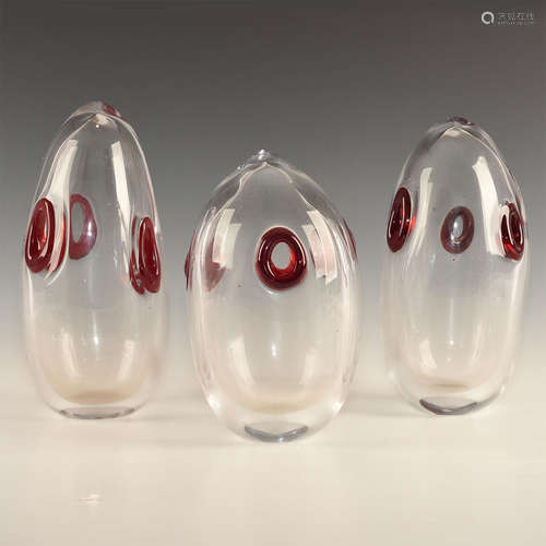 TRIO OF MURANO GLASS GLOBE SCULPTURES, HOLLOWFORM