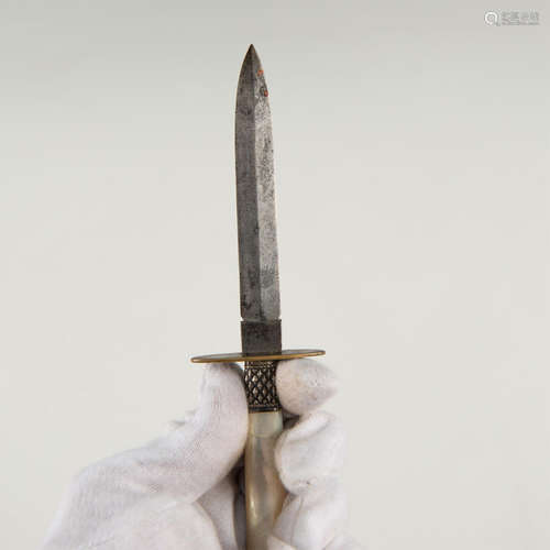 19TH C. PEARL HANDLED POCKET DAGGER FROM FABYAN CO.