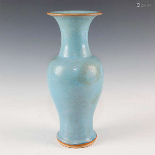 CHINESE PORCELAIN ROBINS EGG BLUE BALUSTER VASE