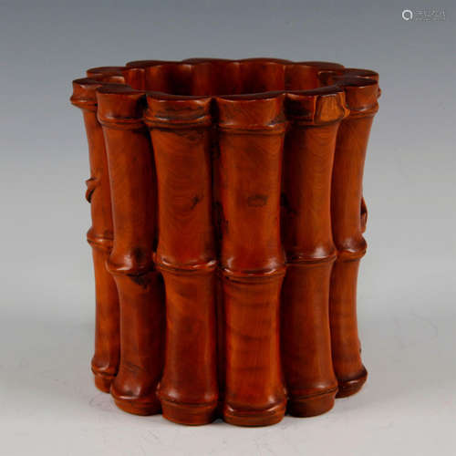 SMALL CARVED WOOD BAMBOO LIKE FLUTED BRUSH POT