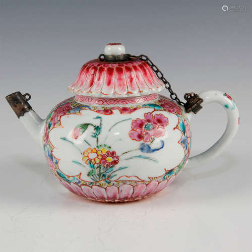 CHINESE EXPORT FAMILLE ROSE PORCELAIN TEAPOT EAST INDIA CO.